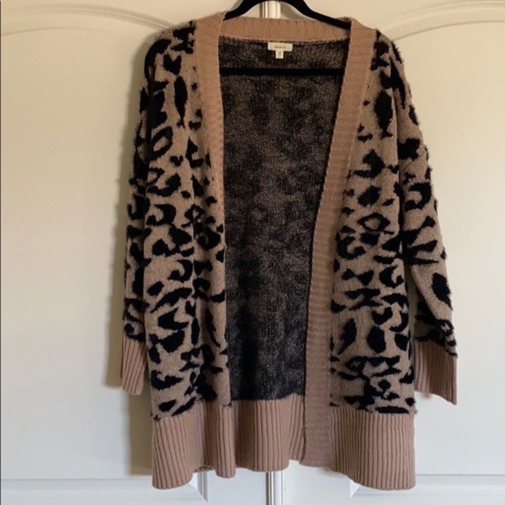 NEW Women’s cardigan animal print - Picture 4 of 7